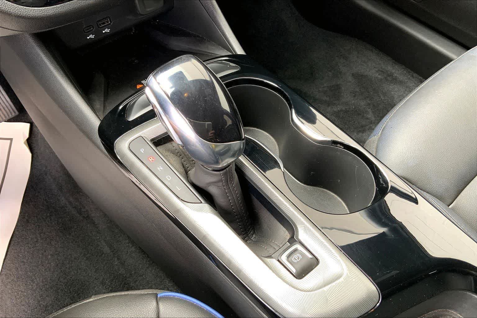 Used 2024 Buick Envista Sport Touring w/ Convenience I Package FWD image 16
