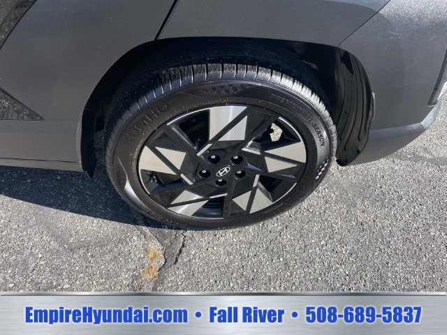 Used 2024 Hyundai Kona SEL w/ Convenience Package FWD image 11