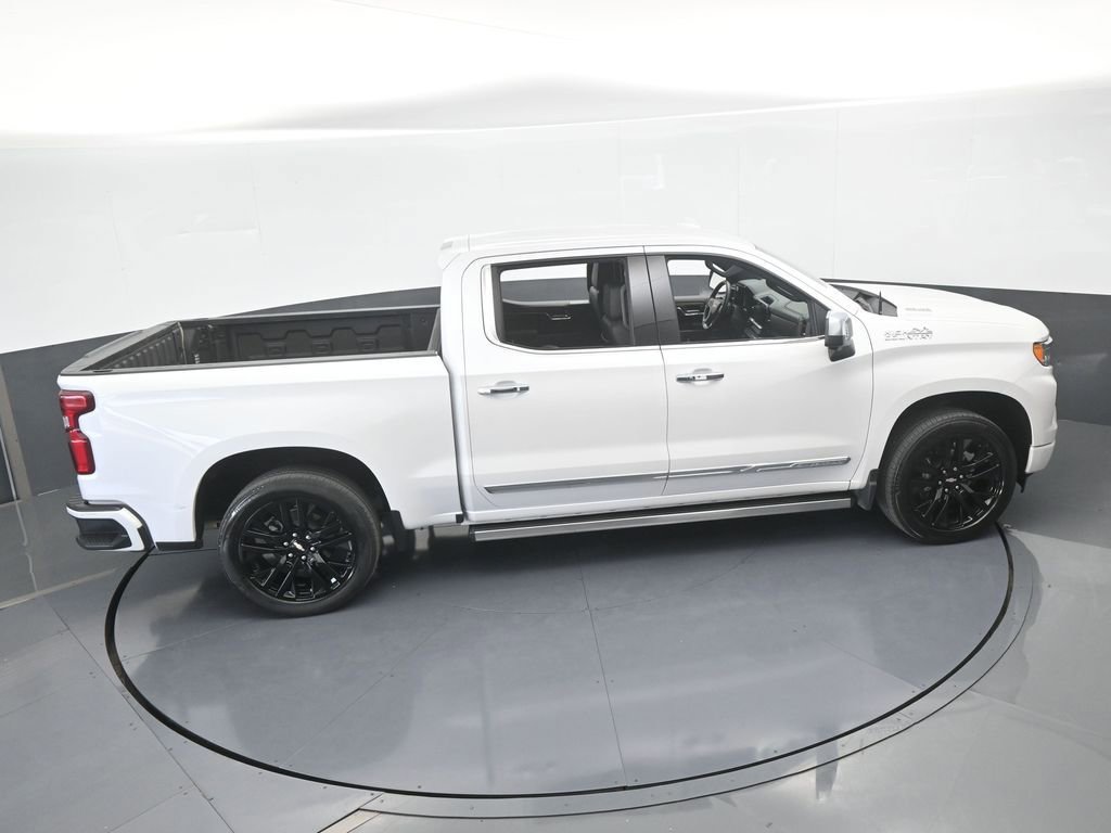 Used 2024 Chevrolet Silverado 1500 High Country w/ Technology Package image 76
