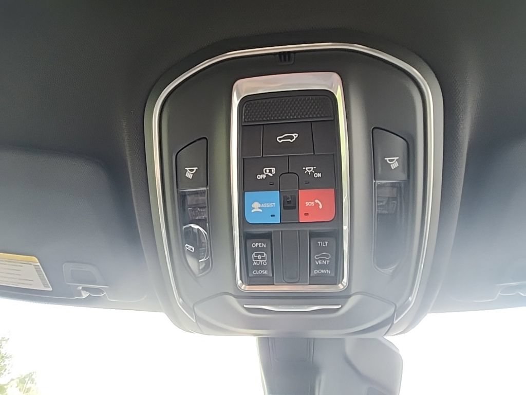 New 2026 Jeep Grand Cherokee Laredo X RWD image 36
