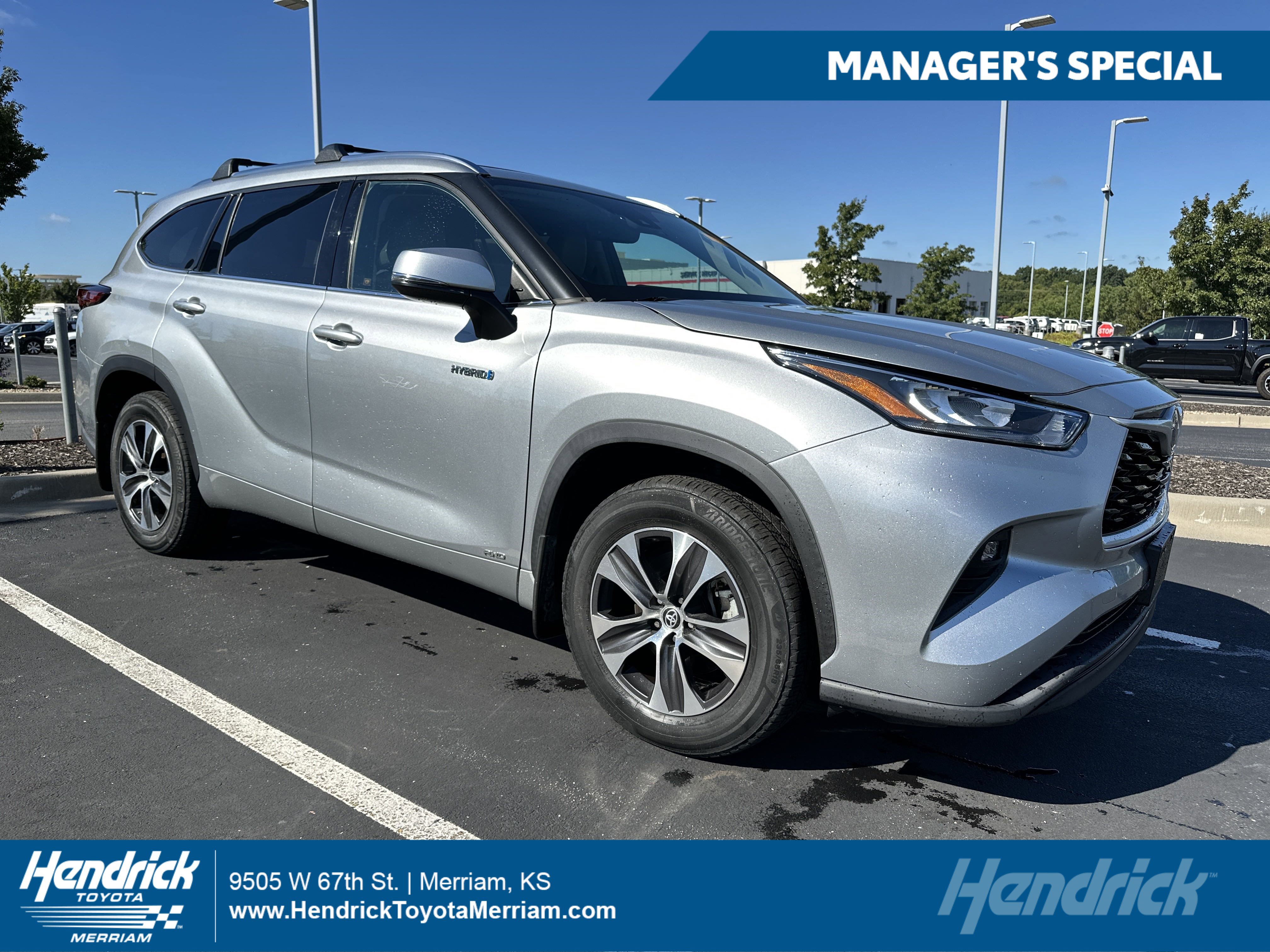 Certified 2020 Toyota Highlander XLE image 1