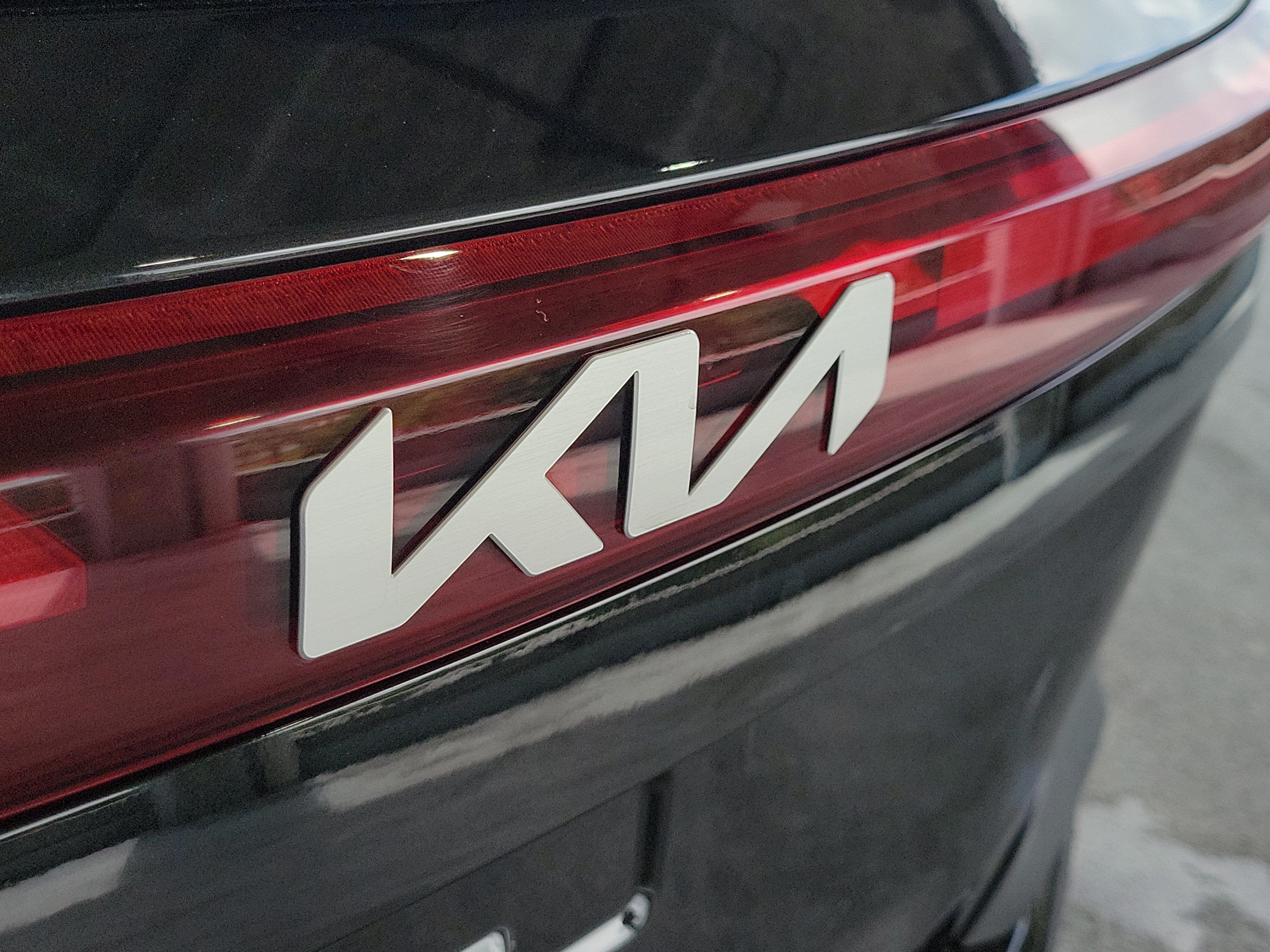 Used 2025 Kia Seltos S FWD image 6