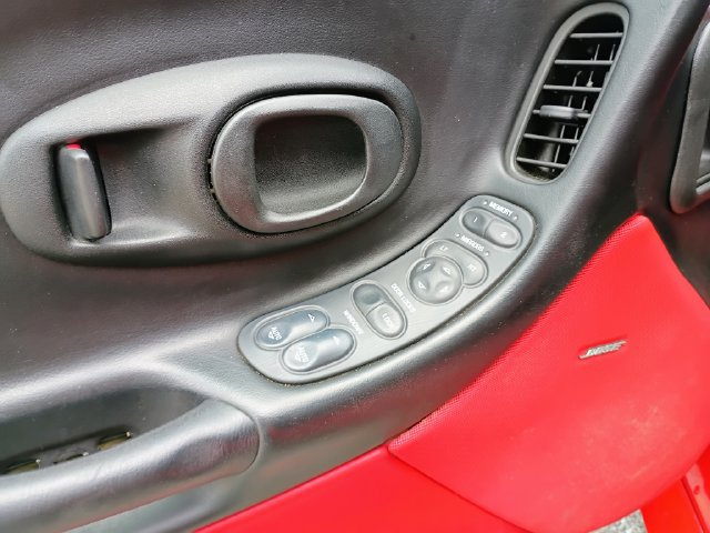 Used 2001 Chevrolet Corvette Z06 w/ Memory Pkg RWD image 28