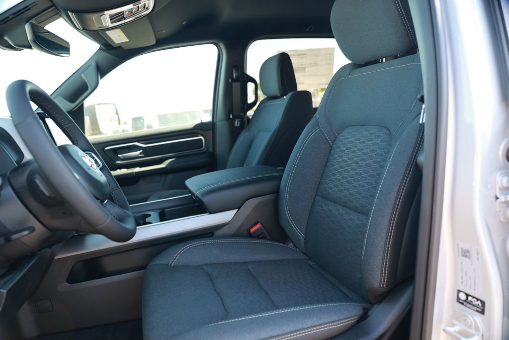 New 2026 RAM 1500 4x4 Crew Cab image 16
