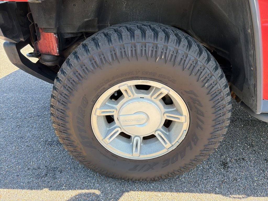 Used 2004 HUMMER H2 w/ Preferred Equipment Group AWD/4WD image 5