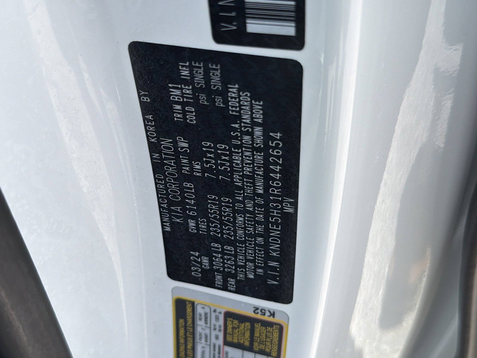 Used 2024 Kia Carnival SX FWD image 40