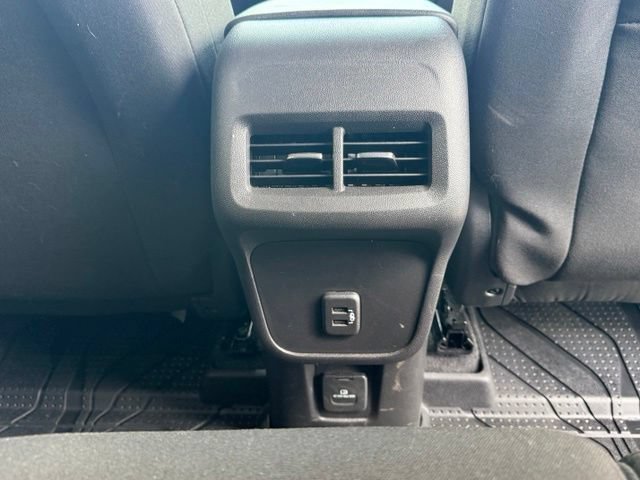 Certified 2024 Chevrolet Equinox LT FWD image 12