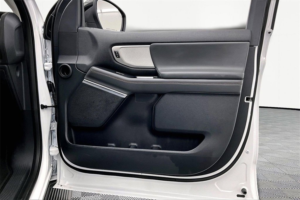 Used 2025 Ford Expedition Max Active image 24