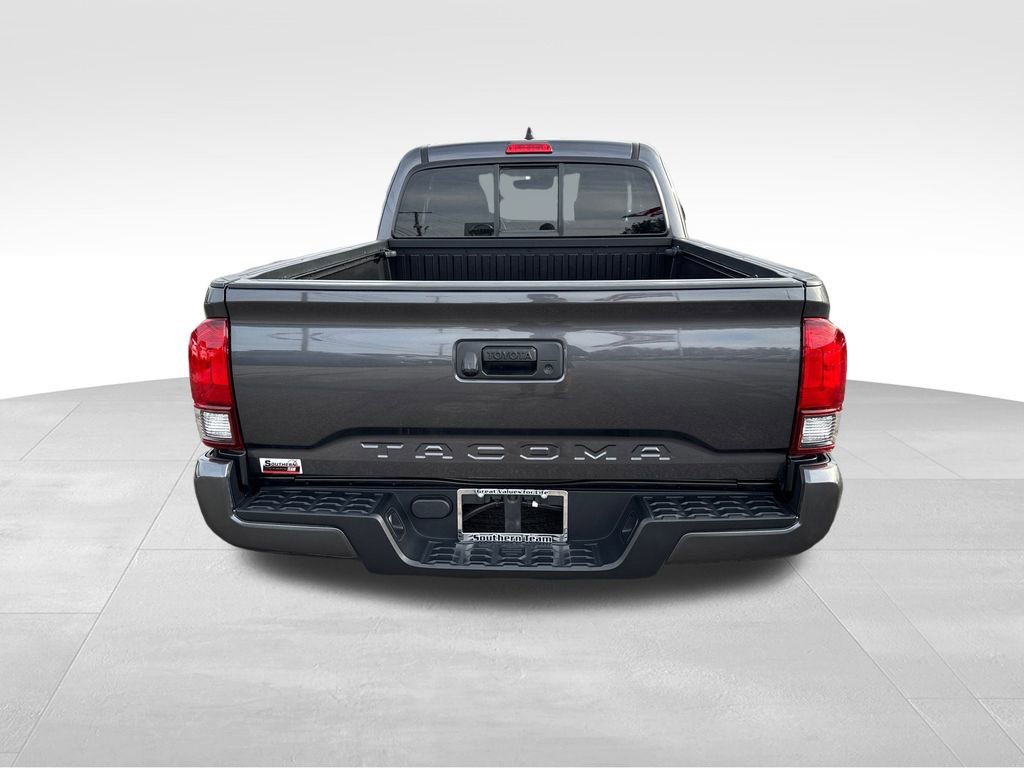 Used 2023 Toyota Tacoma SR w/ SR Convenience Package image 5