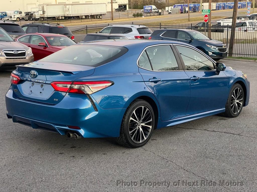 Used 2018 Toyota Camry SE image 6