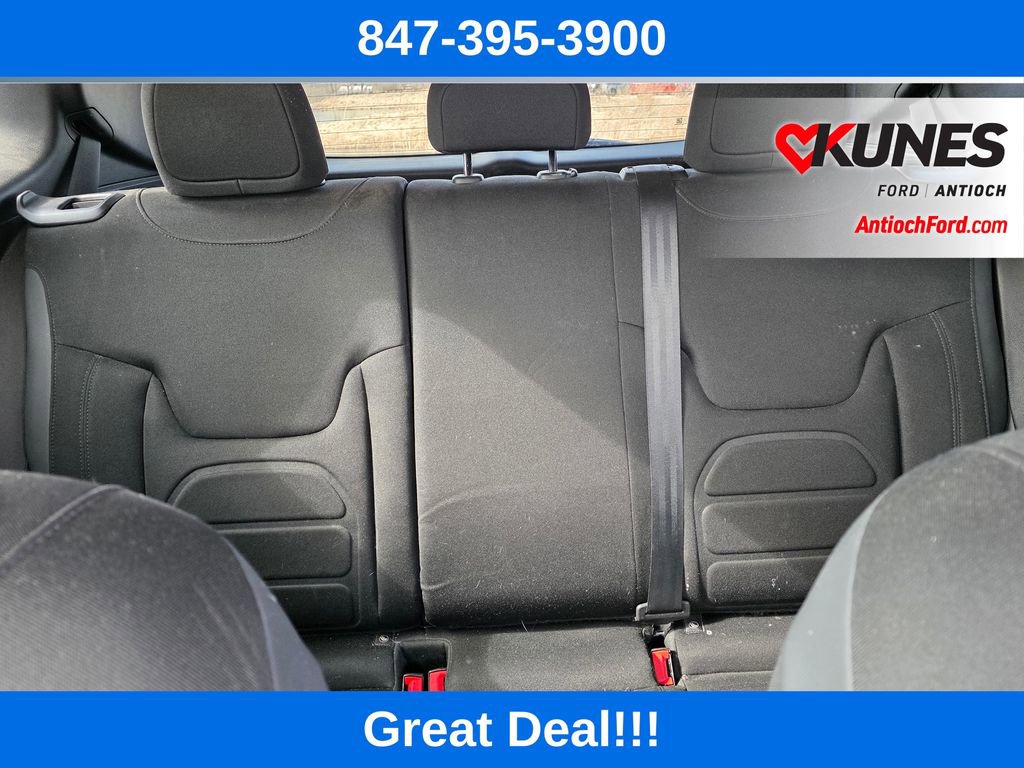 Used 2017 Jeep Renegade Altitude image 14