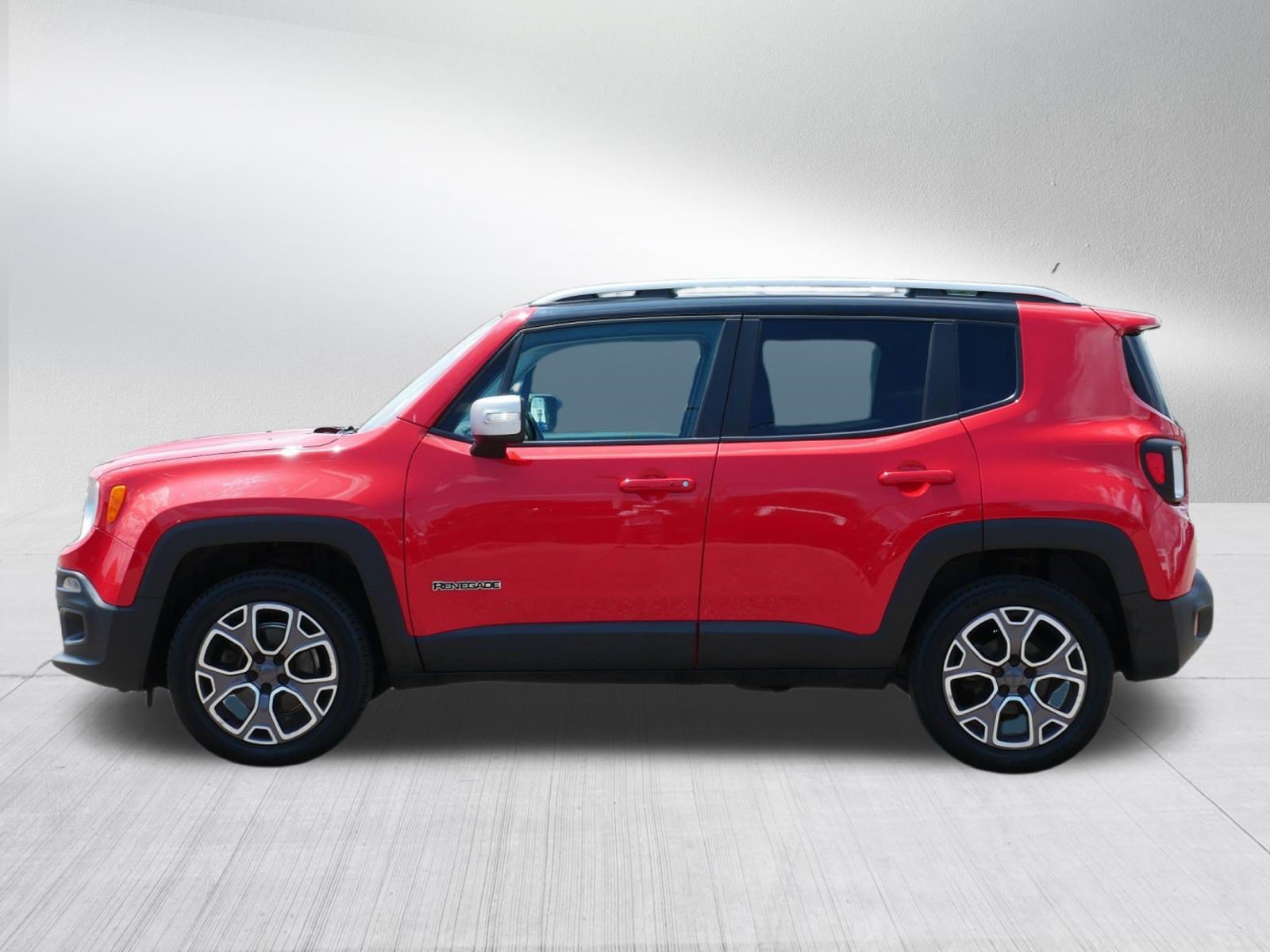 Used 2015 Jeep Renegade Limited w/ Safety & Security Group I AWD/4WD image 4
