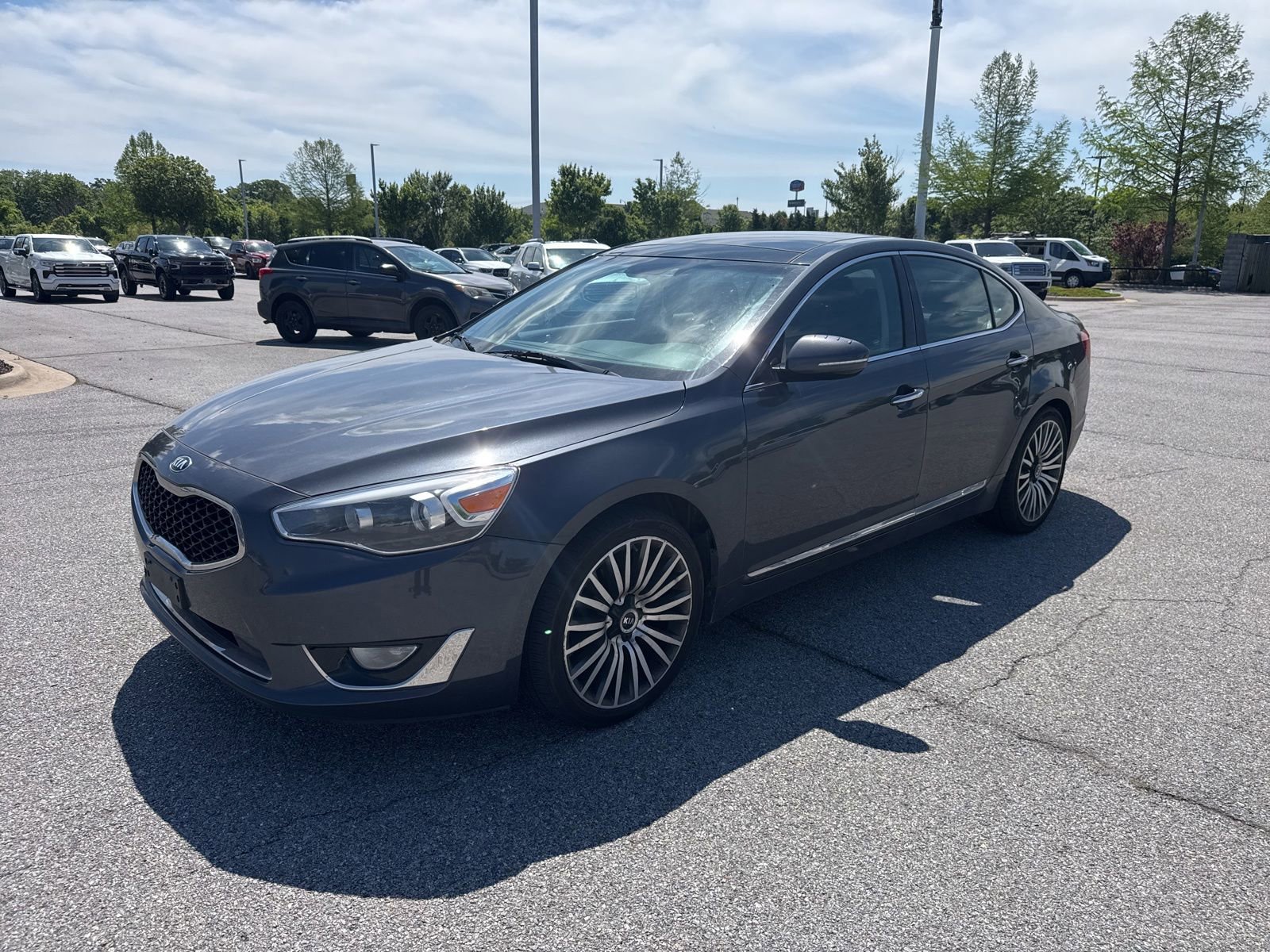 Used 2016 Kia Cadenza Premium w/ Technology Package