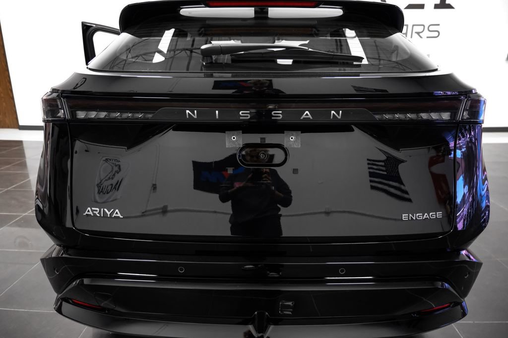 Used 2023 Nissan Ariya FWD image 48