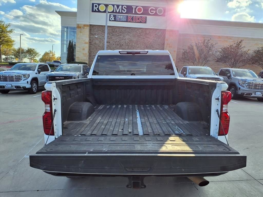 Used 2024 Chevrolet Silverado 2500 Custom w/ Custom Value Package AWD/4WD image 15