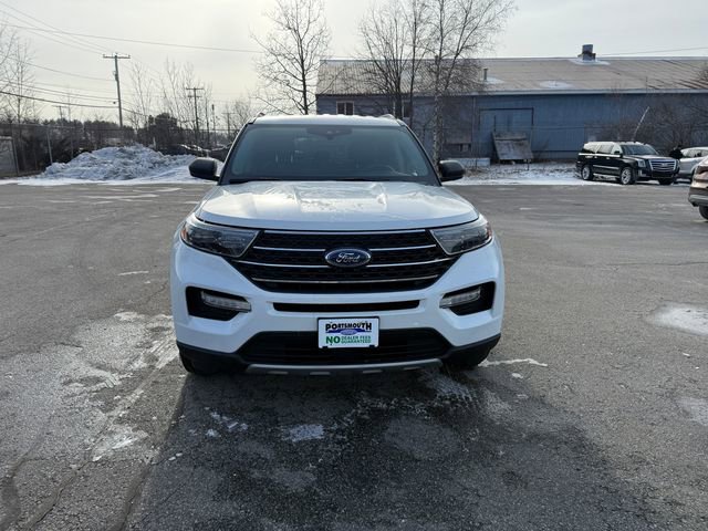 Used 2022 Ford Explorer XLT w/ Equipment Group 202A image 8