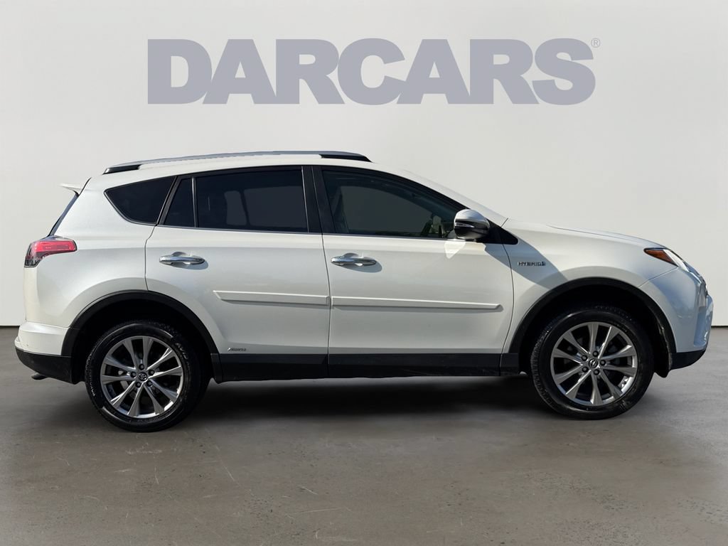 Used 2018 Toyota RAV4 Limited AWD/4WD image 6