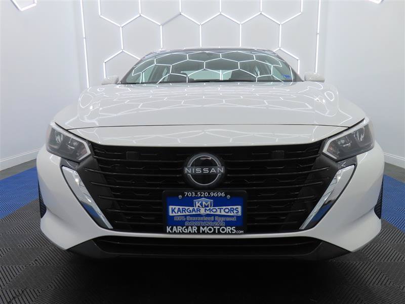 Used 2025 Nissan Sentra SV FWD image 3