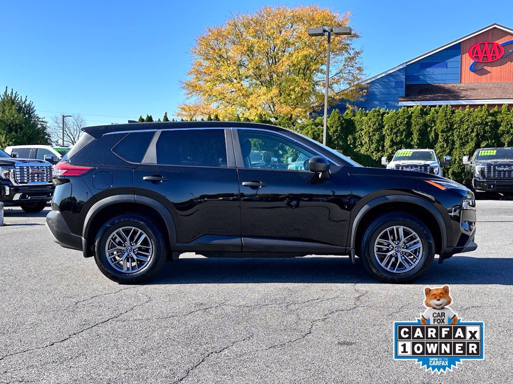 Used 2023 Nissan Rogue S AWD/4WD image 3