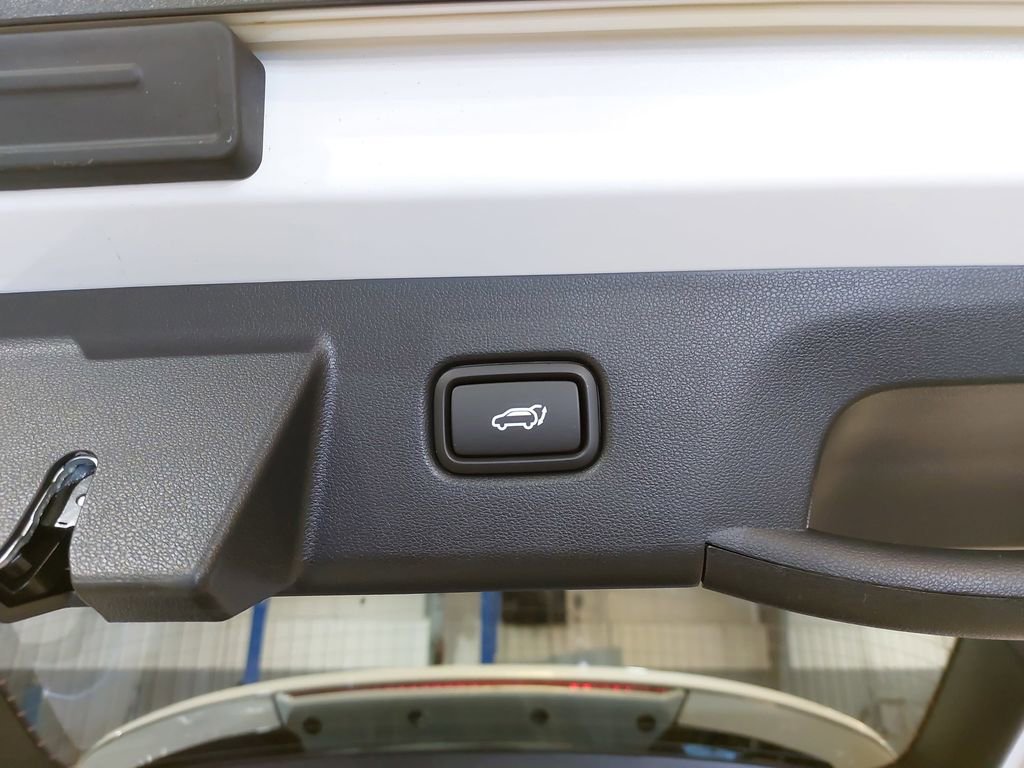 New 2026 Hyundai Tucson Limited FWD image 13
