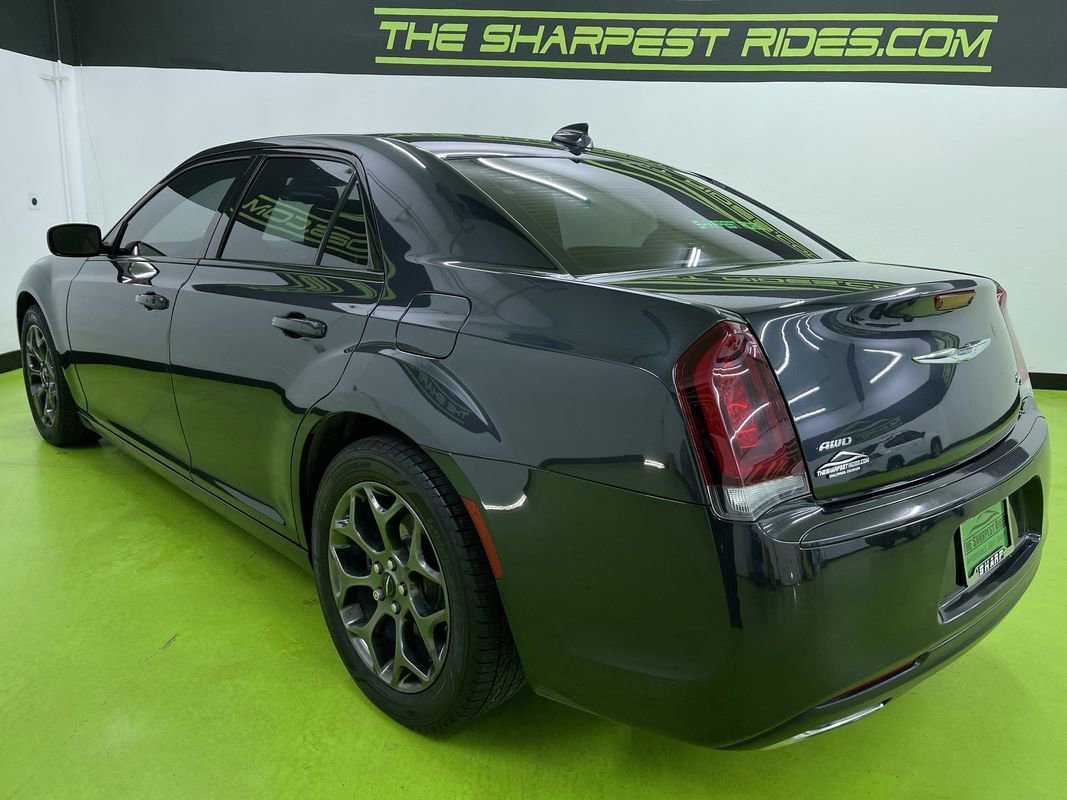 Used 2017 Chrysler 300 S image 7