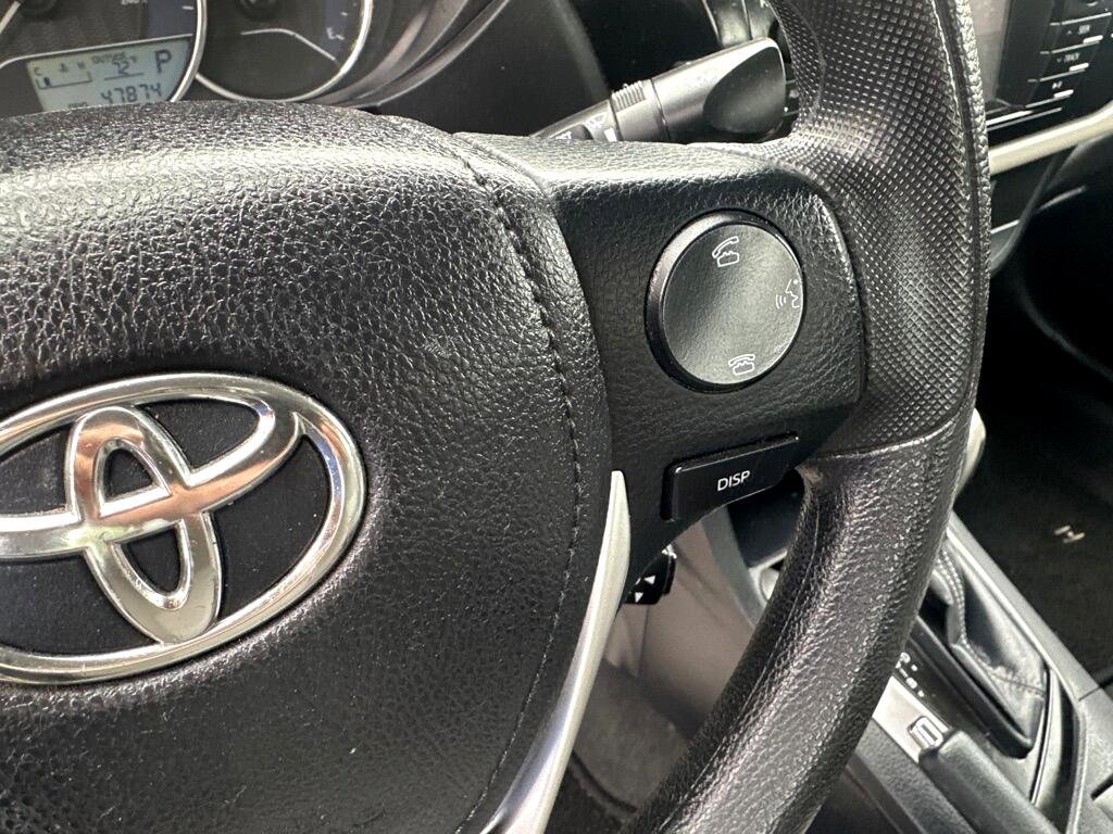 Used 2016 Toyota Corolla LE image 34