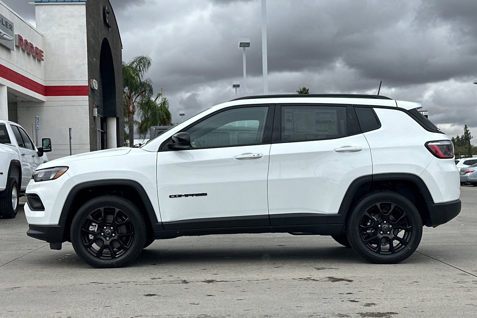 New 2026 Jeep Compass Latitude image 3