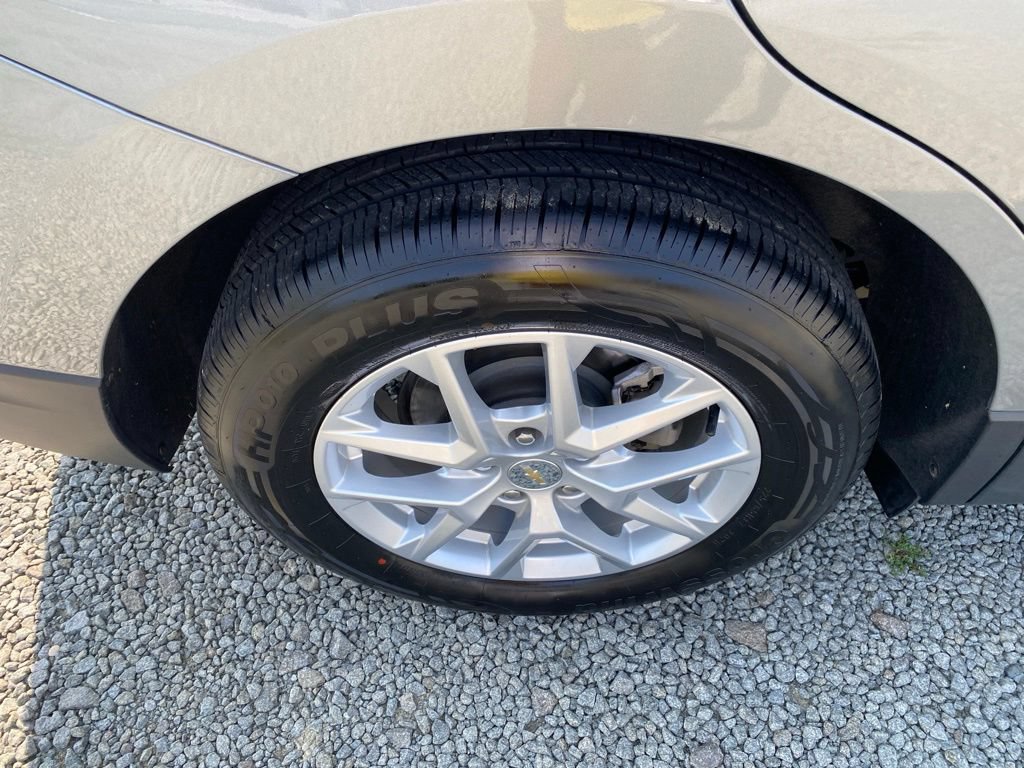 Used 2024 Chevrolet Equinox LS w/ LS Convenience Package FWD image 23