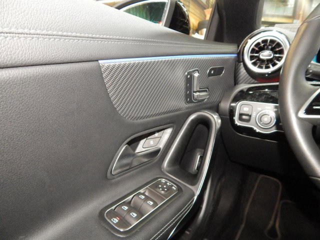 Used 2025 Mercedes-Benz CLA 250 4MATIC image 22