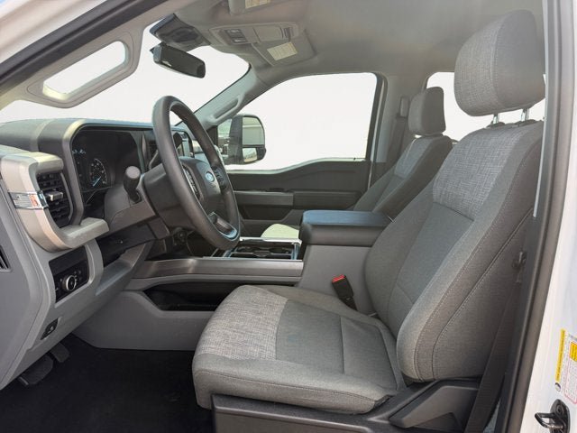 Used 2023 Ford F250 XLT w/ FX4 Off-Road Package AWD/4WD image 9