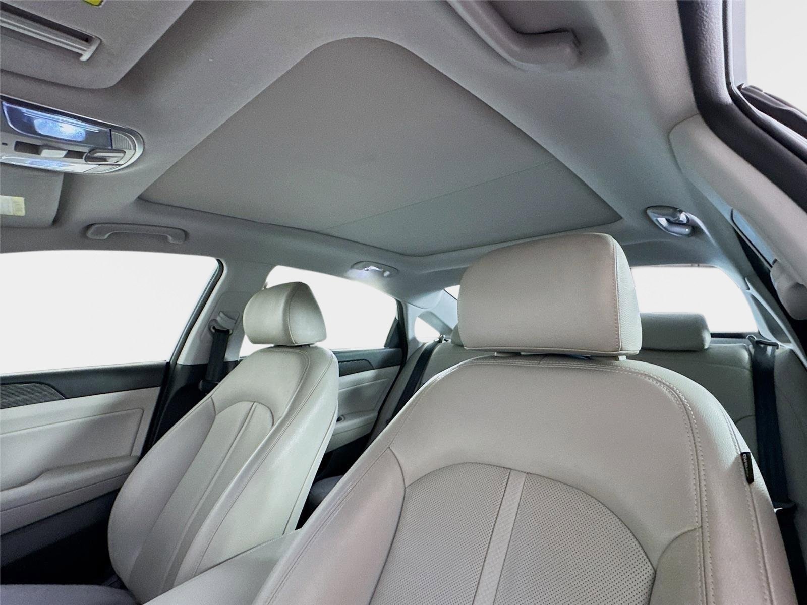 Used 2019 Hyundai Sonata Limited w/ Ultimate Package 02 FWD image 15