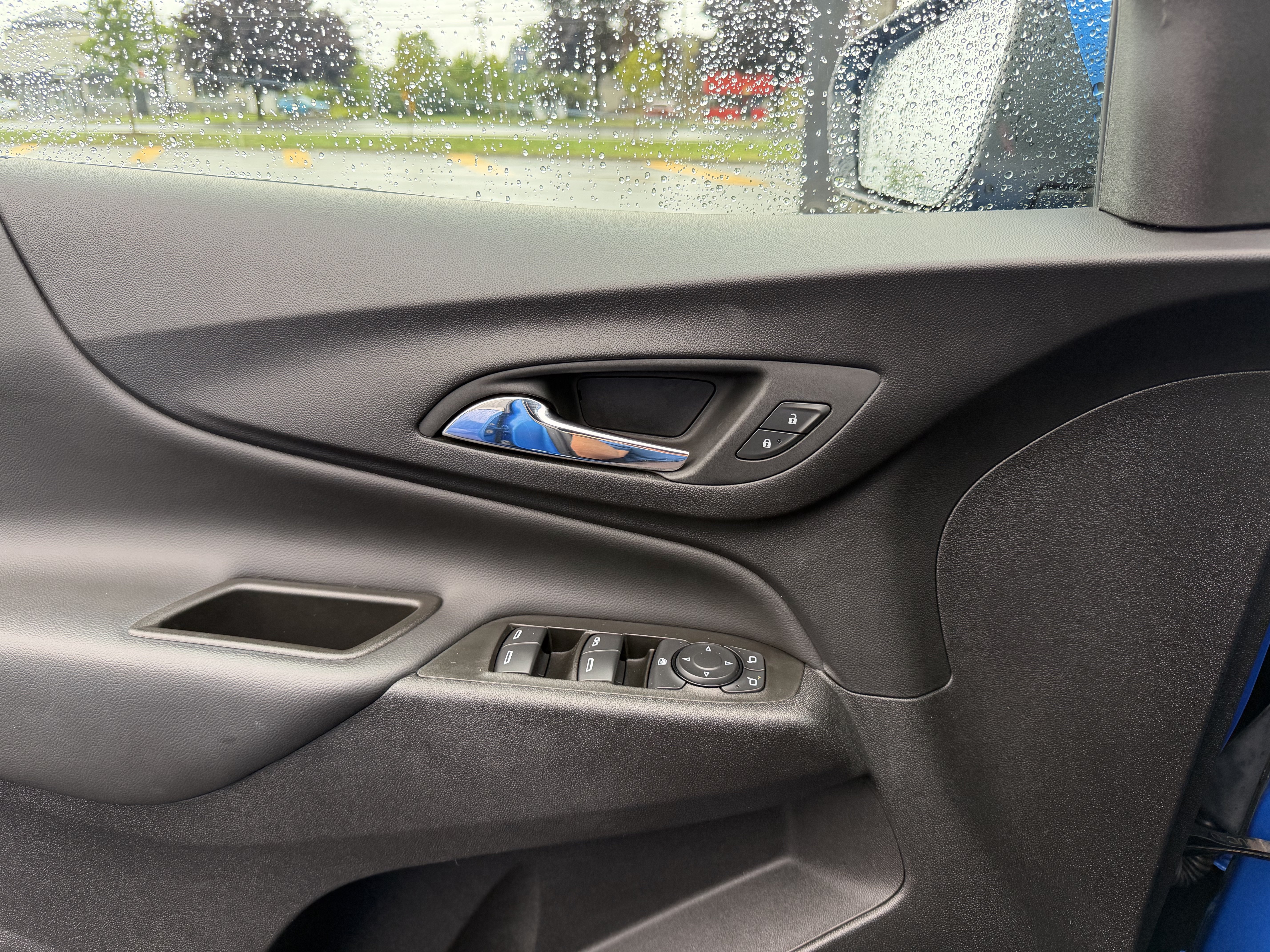 Used 2024 Chevrolet Equinox LT AWD/4WD image 14