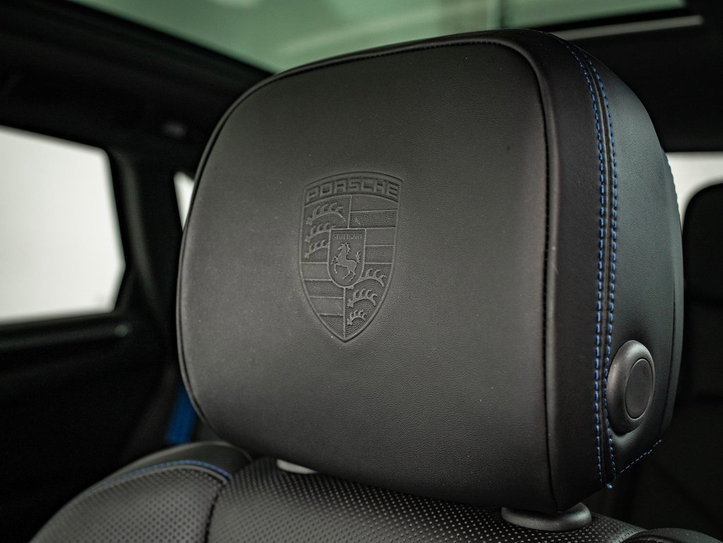 Certified 2024 Porsche Macan image 29