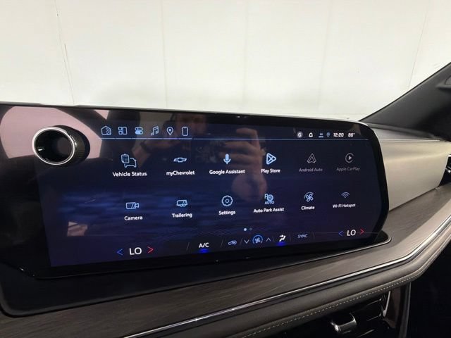 New 2026 Chevrolet Suburban LS w/ Max Trailering Package AWD/4WD image 17
