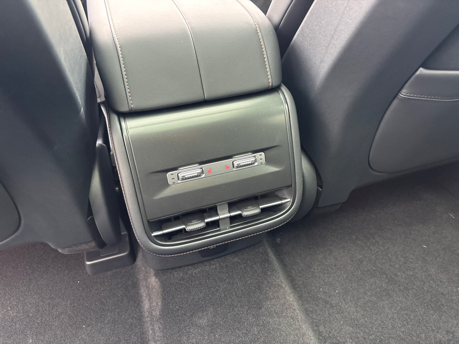 New 2026 Lincoln Nautilus Premier w/ Equipment Group 102A AWD/4WD image 35