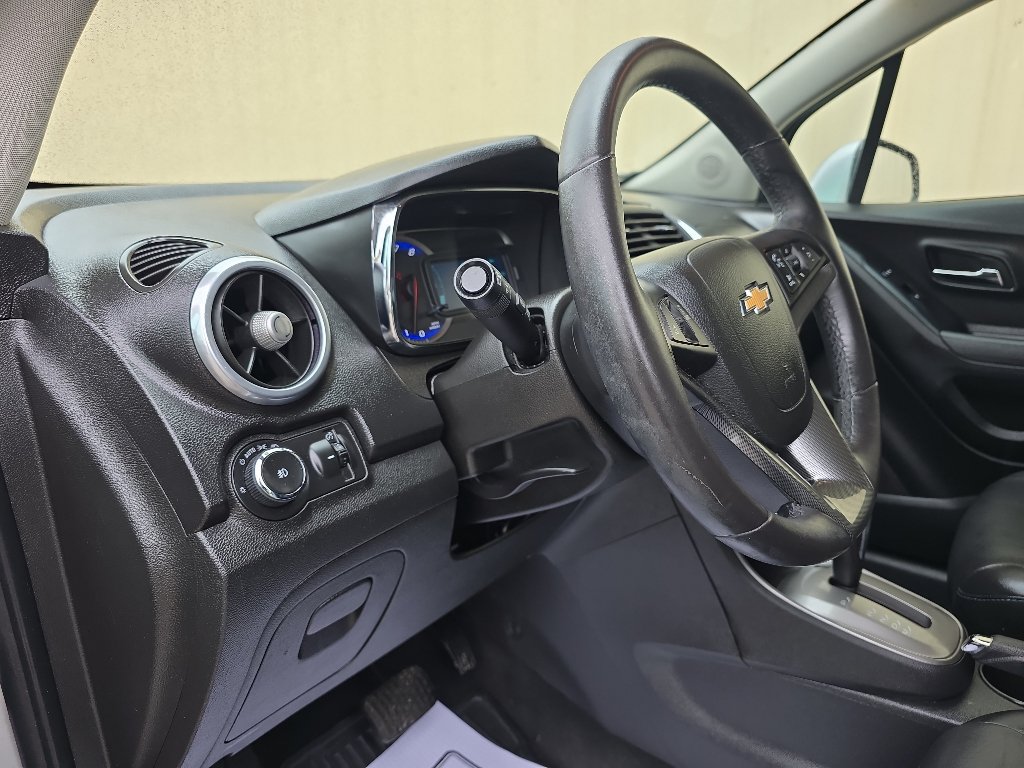 Used 2015 Chevrolet Trax LTZ w/ LPO, Protection Package AWD/4WD image 18