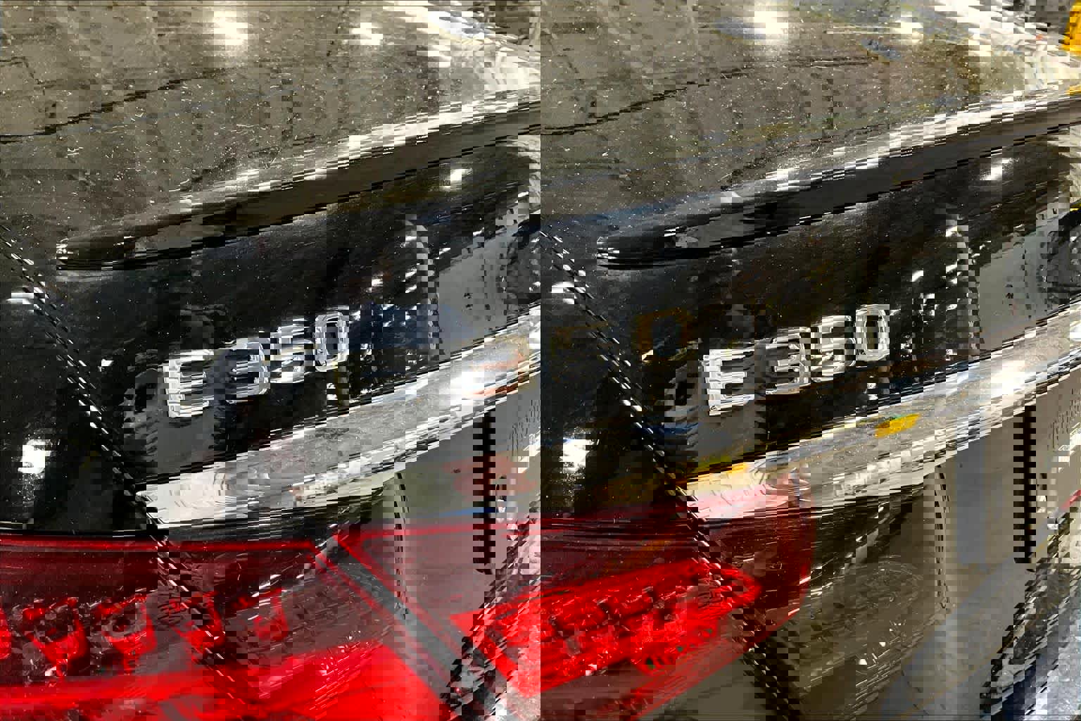 Used 2022 Mercedes-Benz E 350 Sedan image 10