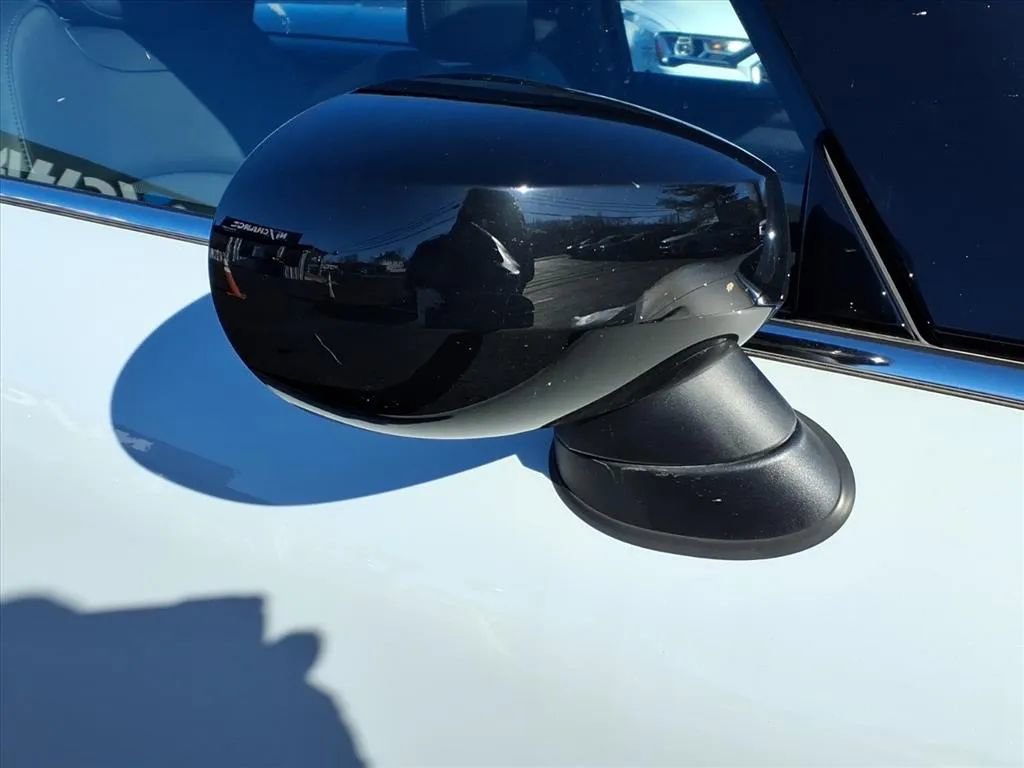 Used 2023 MINI Cooper S image 11