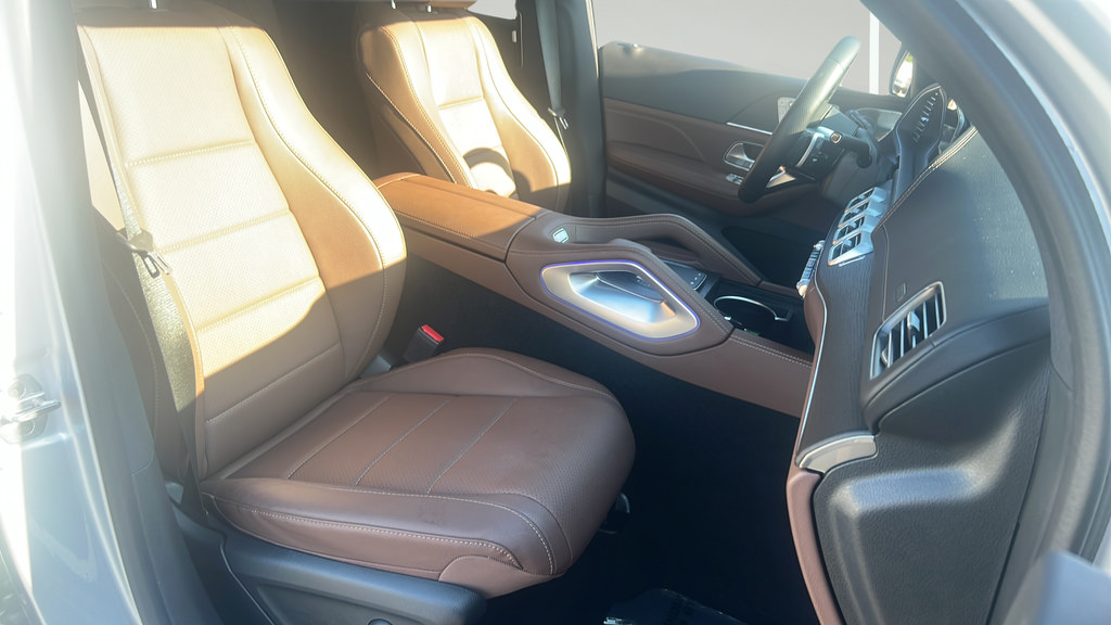 Used 2025 Mercedes-Benz GLS 450 4MATIC image 24