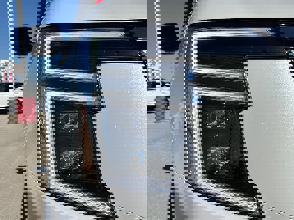 New 2026 Nissan Armada Platinum Reserve image 14