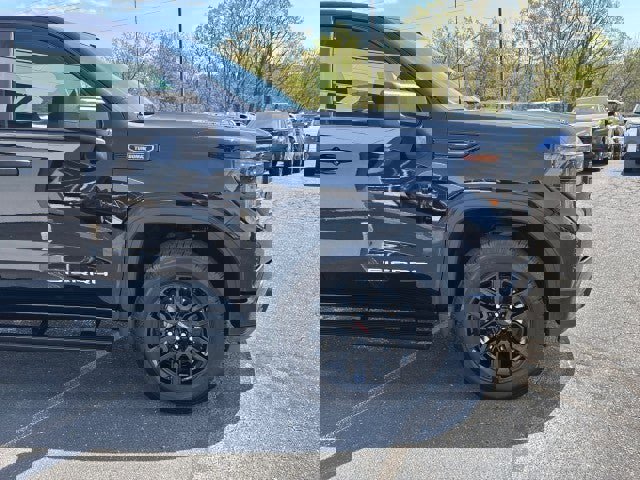New 2025 GMC Sierra 1500 Pro w/ Graphite Edition image 44