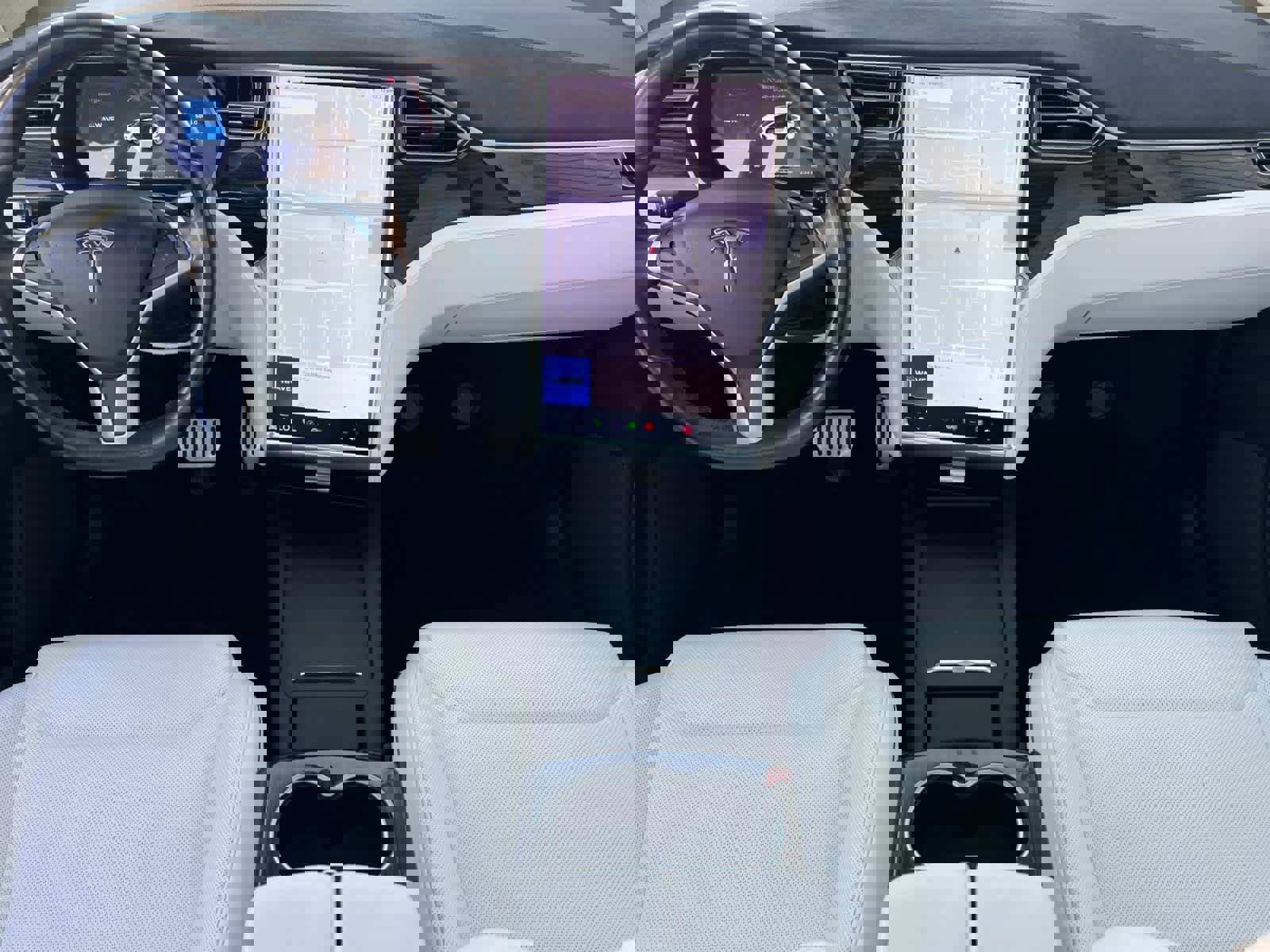 Used 2016 Tesla Model X P90D video 4