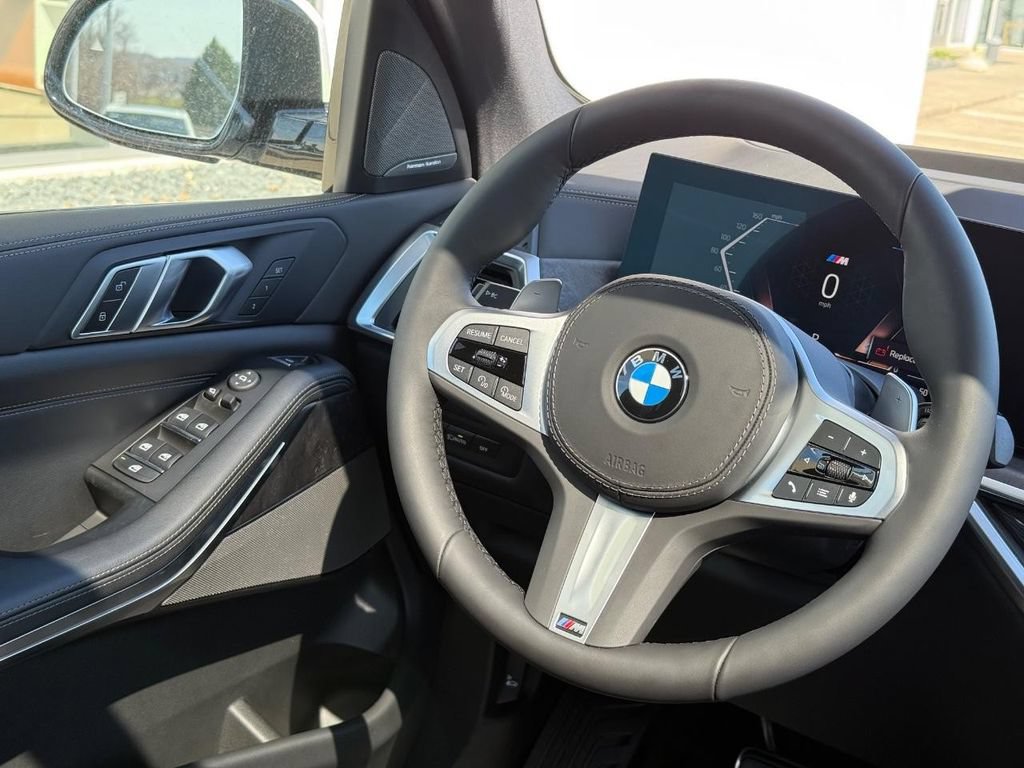 New 2026 BMW X5 xDrive40i w/ M Sport Package AWD/4WD image 9
