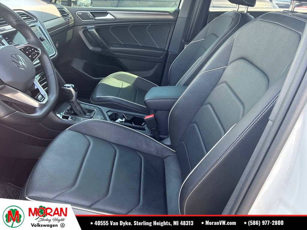 Certified 2022 Volkswagen Tiguan SEL R-Line AWD/4WD image 12