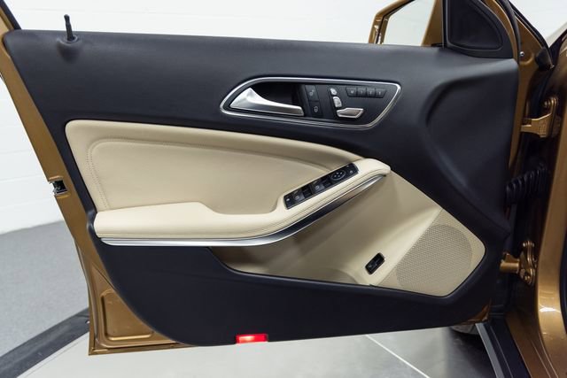 Used 2018 Mercedes-Benz GLA 250 4MATIC image 11