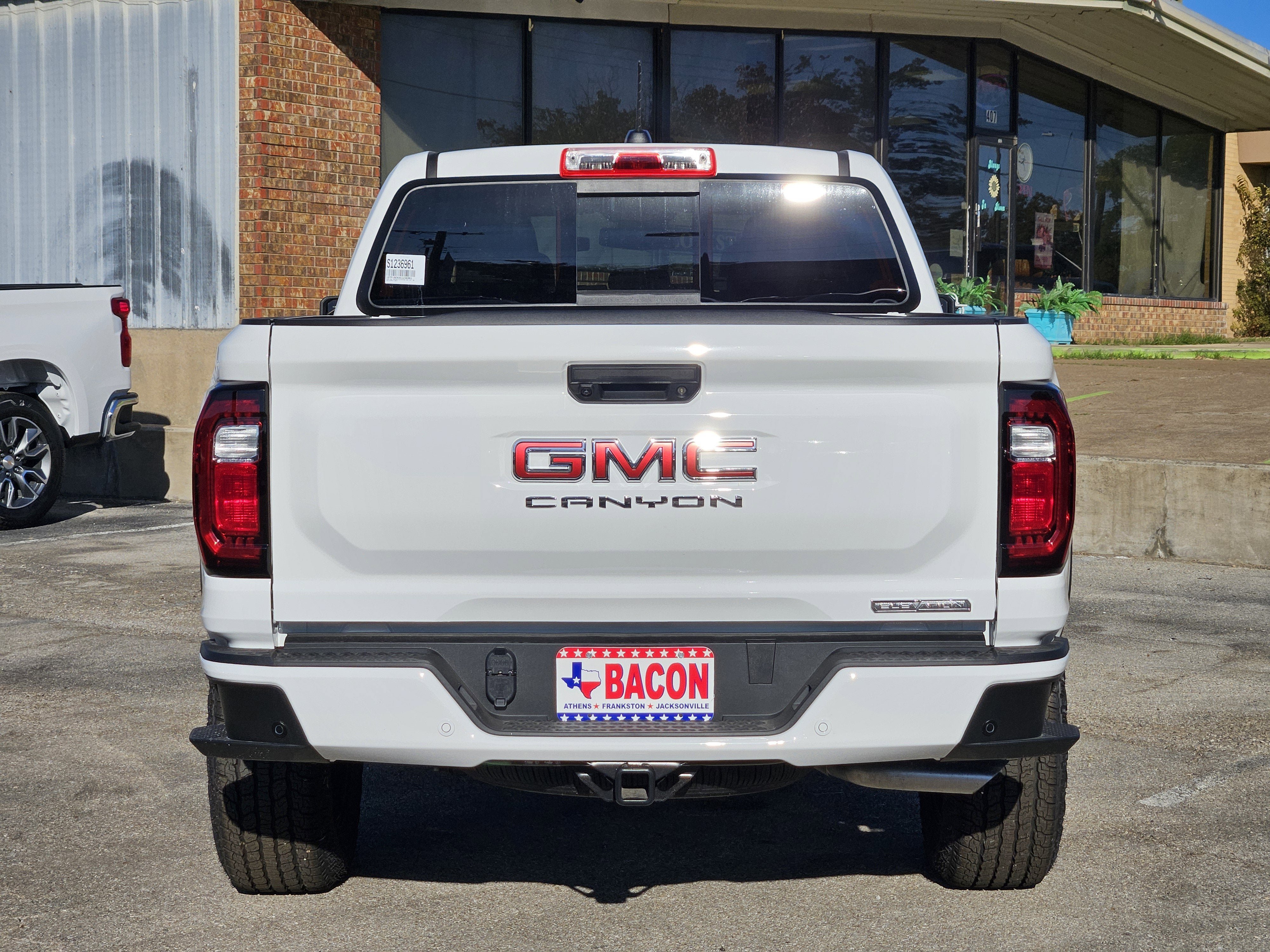 New 2025 GMC Canyon Elevation w/ Convenience Package RWD image 4