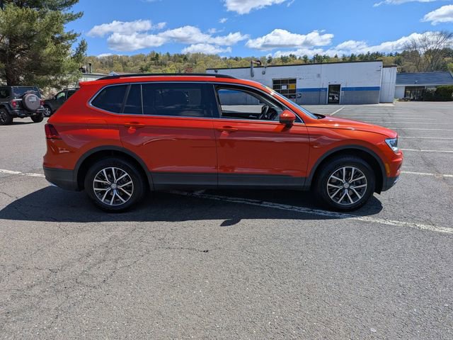 Used 2019 Volkswagen Tiguan SE w/ Panoramic Sunroof Package AWD/4WD image 4