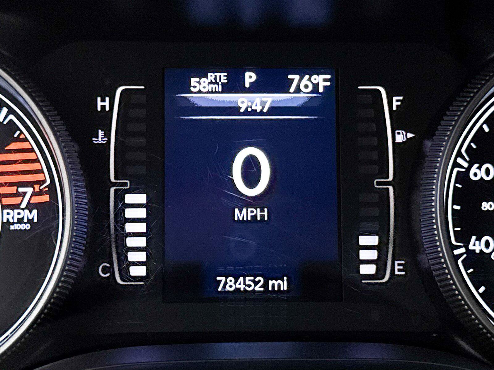 Used 2019 Jeep Cherokee Latitude w/ Popular Appearance Group FWD image 34