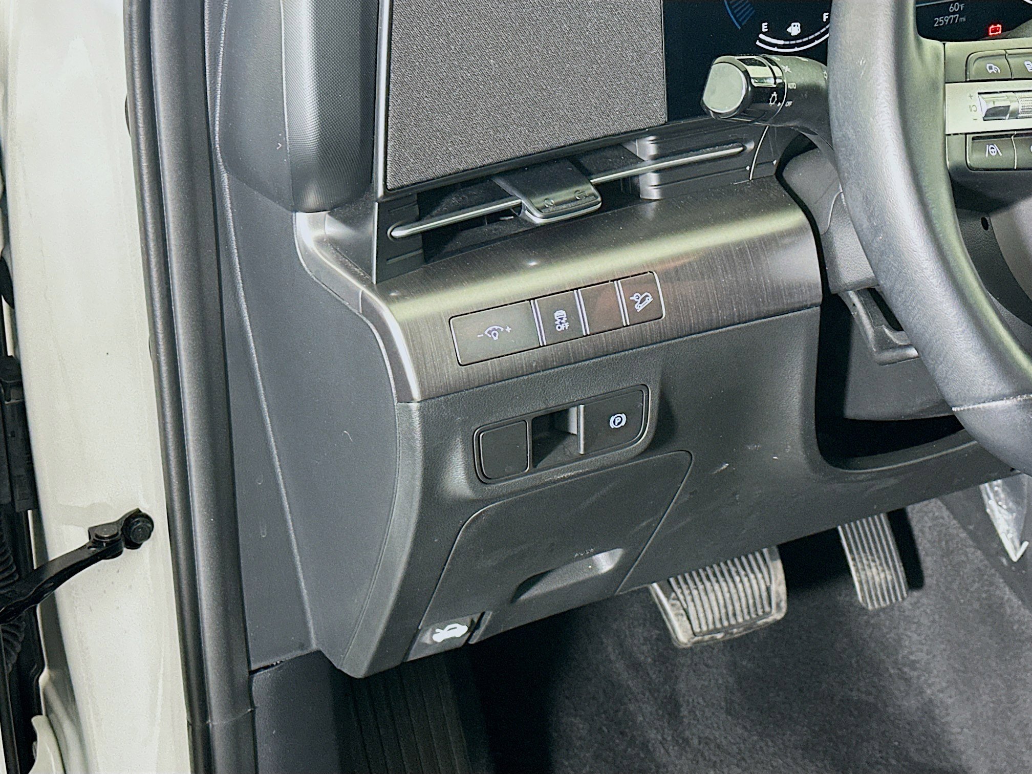 Used 2025 Hyundai Kona SEL image 17