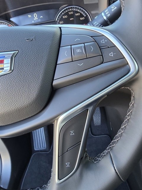 New 2025 Cadillac XT5 Luxury image 25